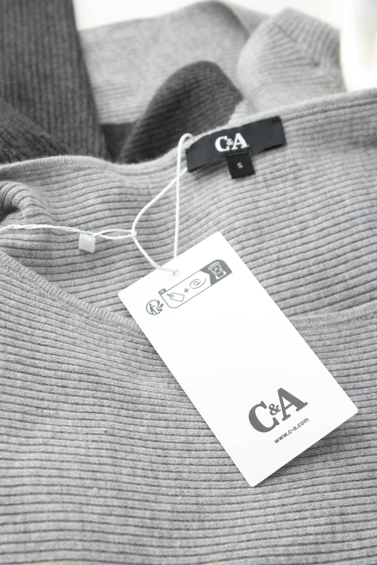 Дамски пуловер C&A3