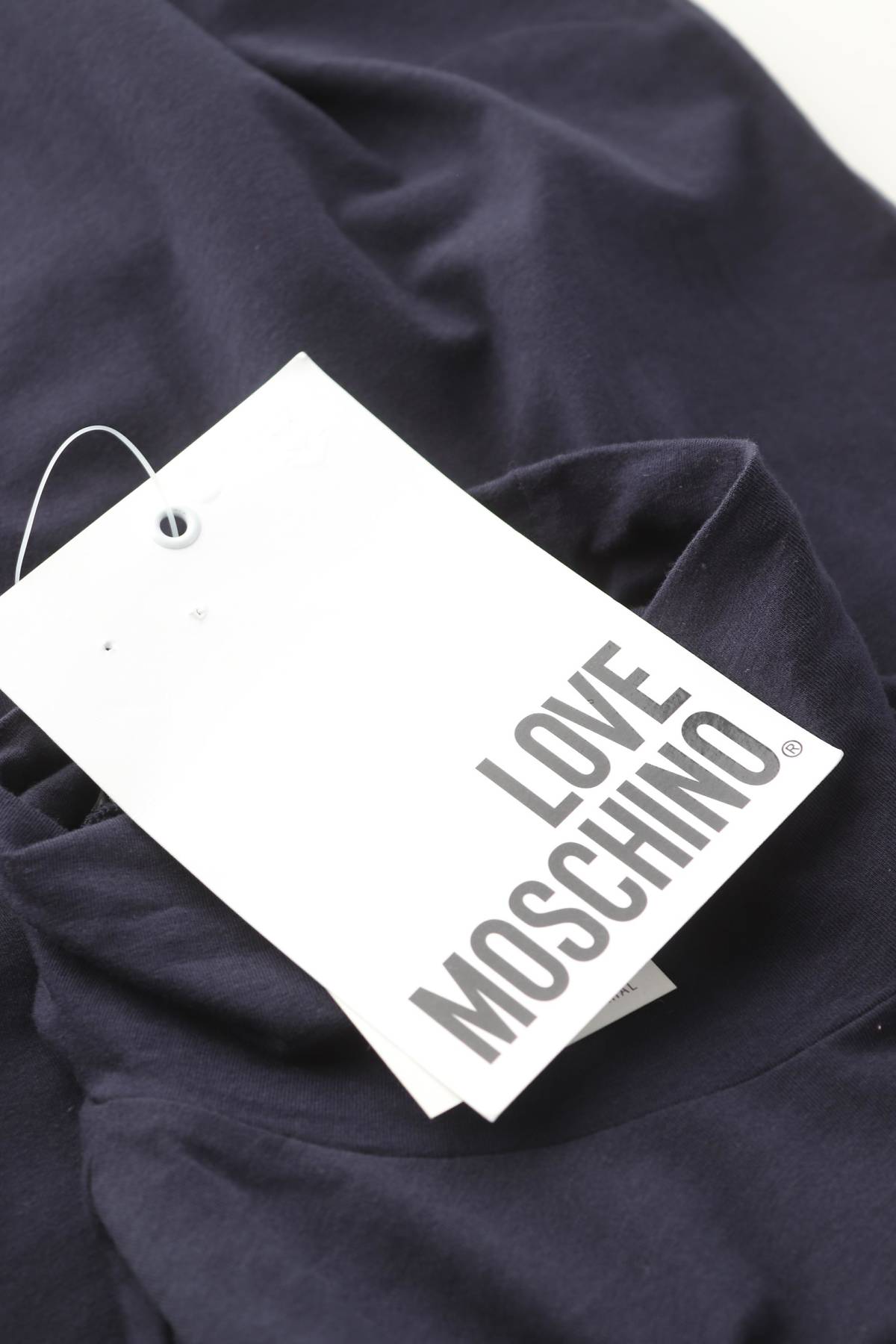 Дамска тениска Love Moschino3