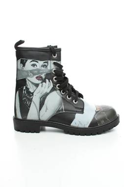 Дамски боти Dogo1