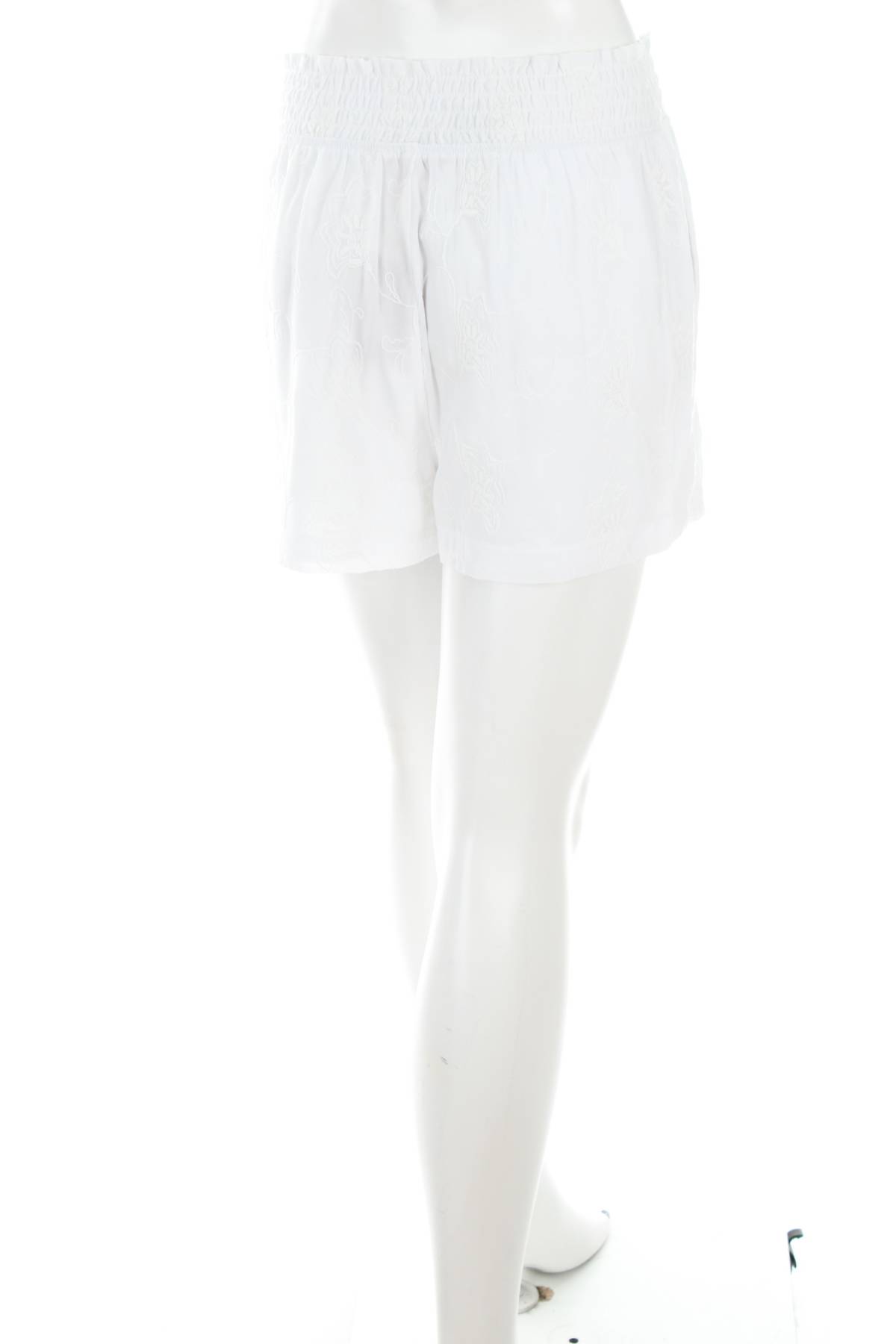 Дамски къс панталон Guess2