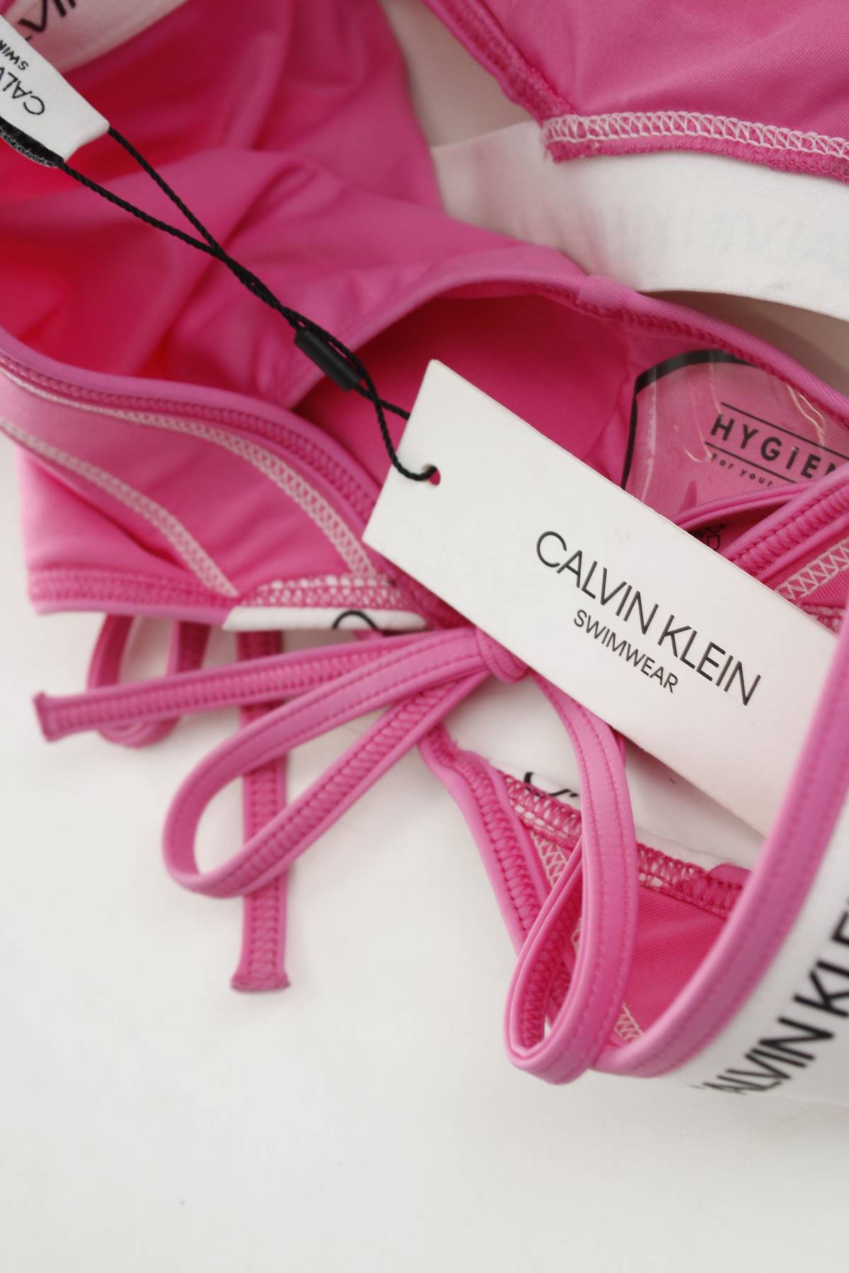 Σετ μαγιό Calvin Klein3 - Contourshop.gr Σετ μαγιό Calvin Klein3