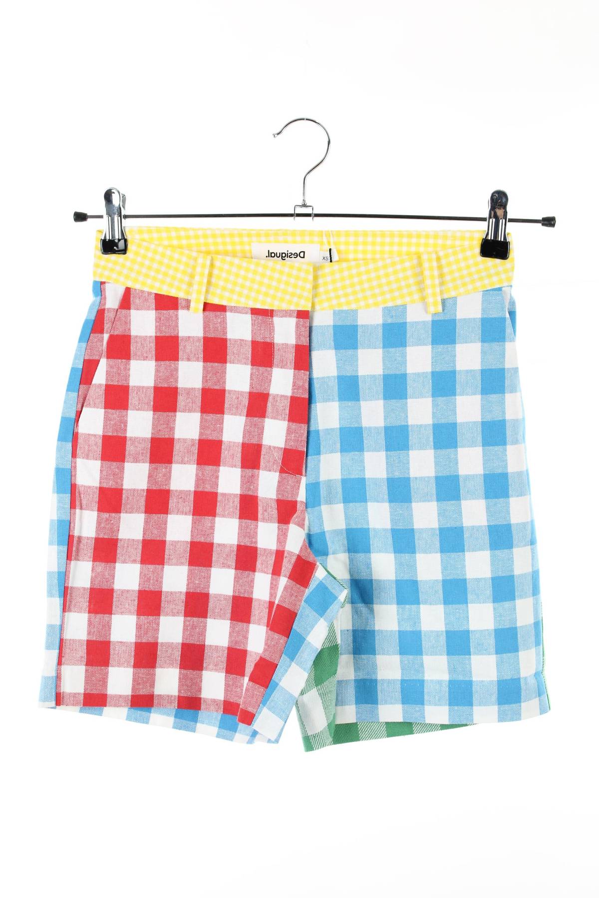 Γυναικείο σορτσάκι Desigual1