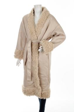 Дамско палто Boohoo1