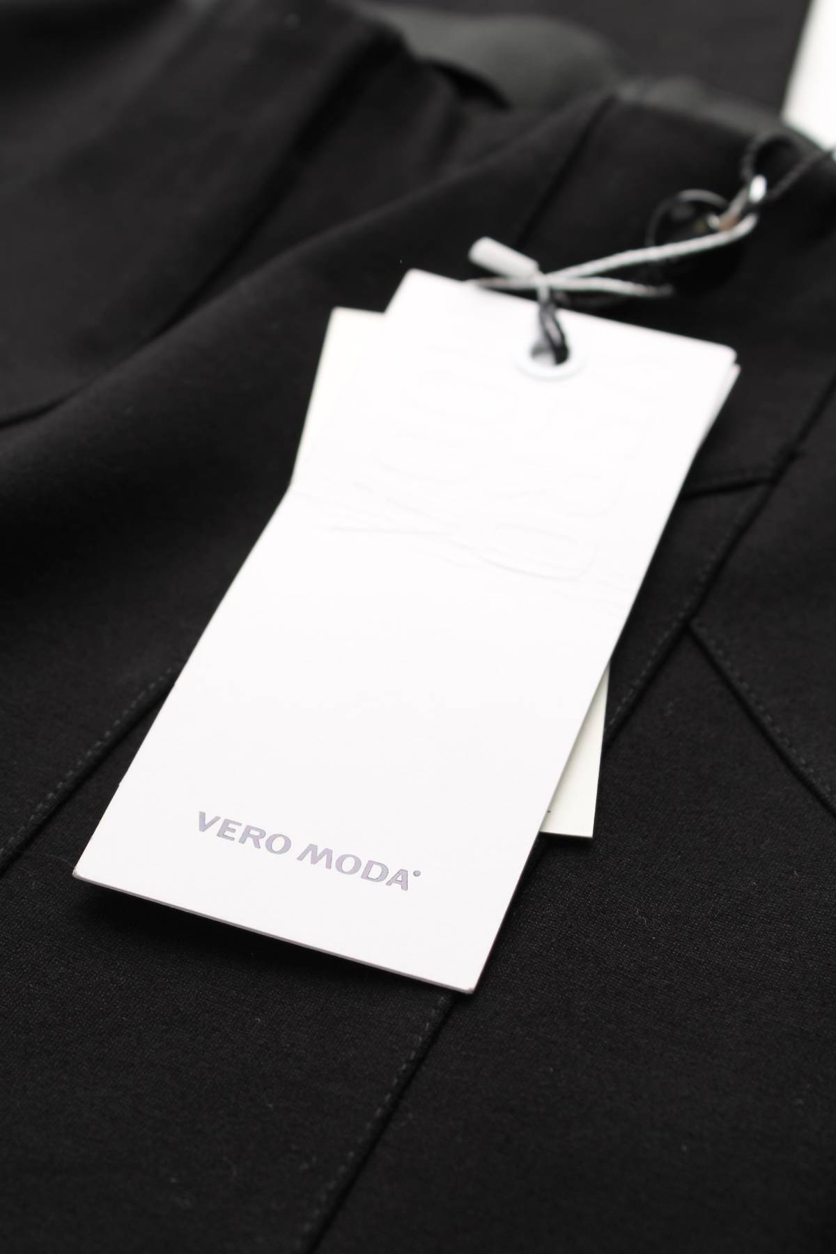 Γυναικείο παντελόνι Vero Moda2