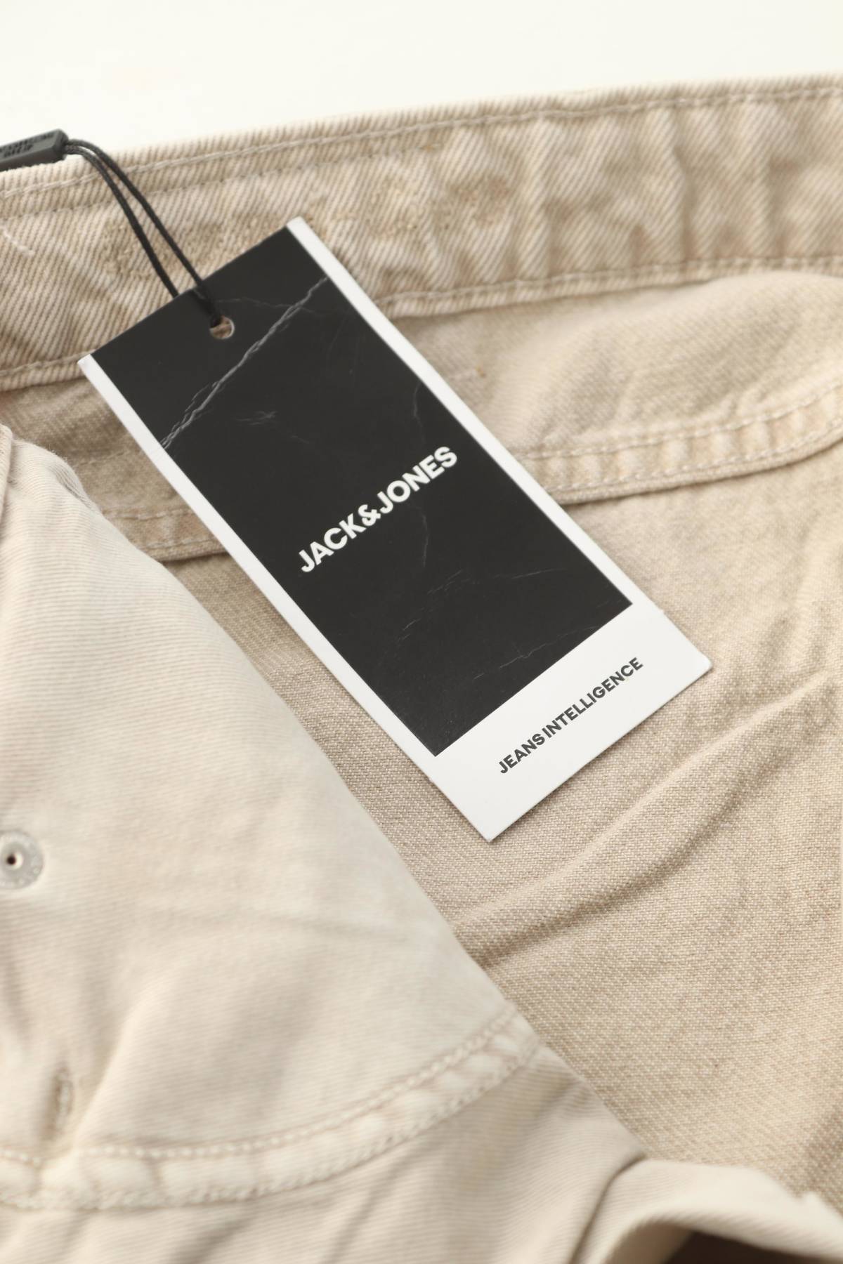 Мъжки къси дънки Jack & Jones3 - Contour.bg Мъжки къси дънки Jack & Jones3