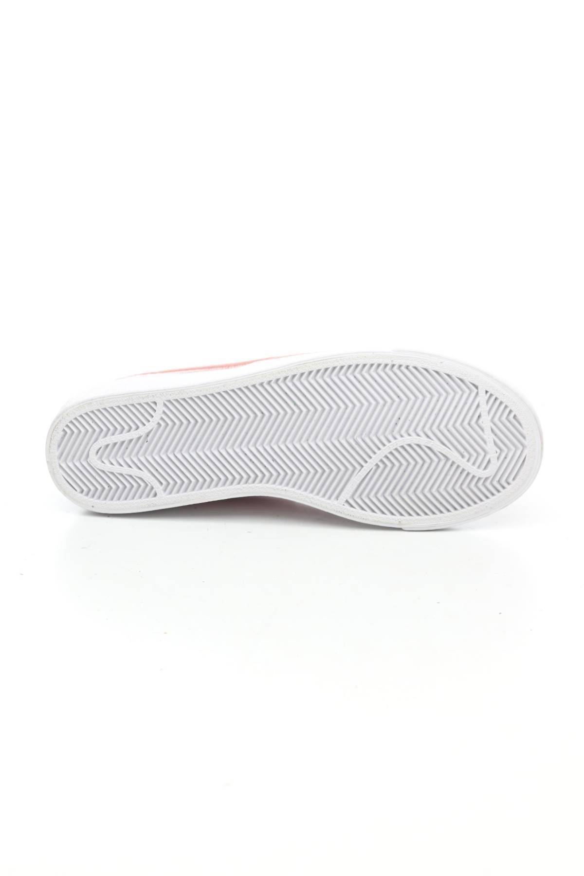 Кецове Nike4 - Contour.bg Кецове Nike4