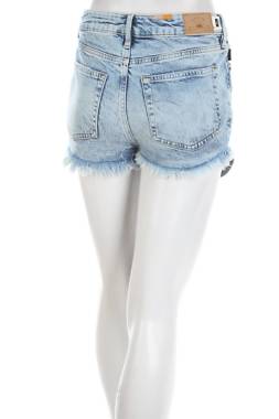Дамски къси дънки Superdry2