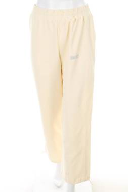 Γυναικείο αθλητικό παντελόνι Only Essential1