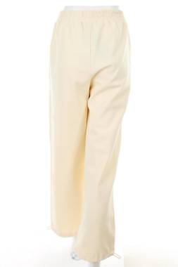 Γυναικείο αθλητικό παντελόνι Only Essential2