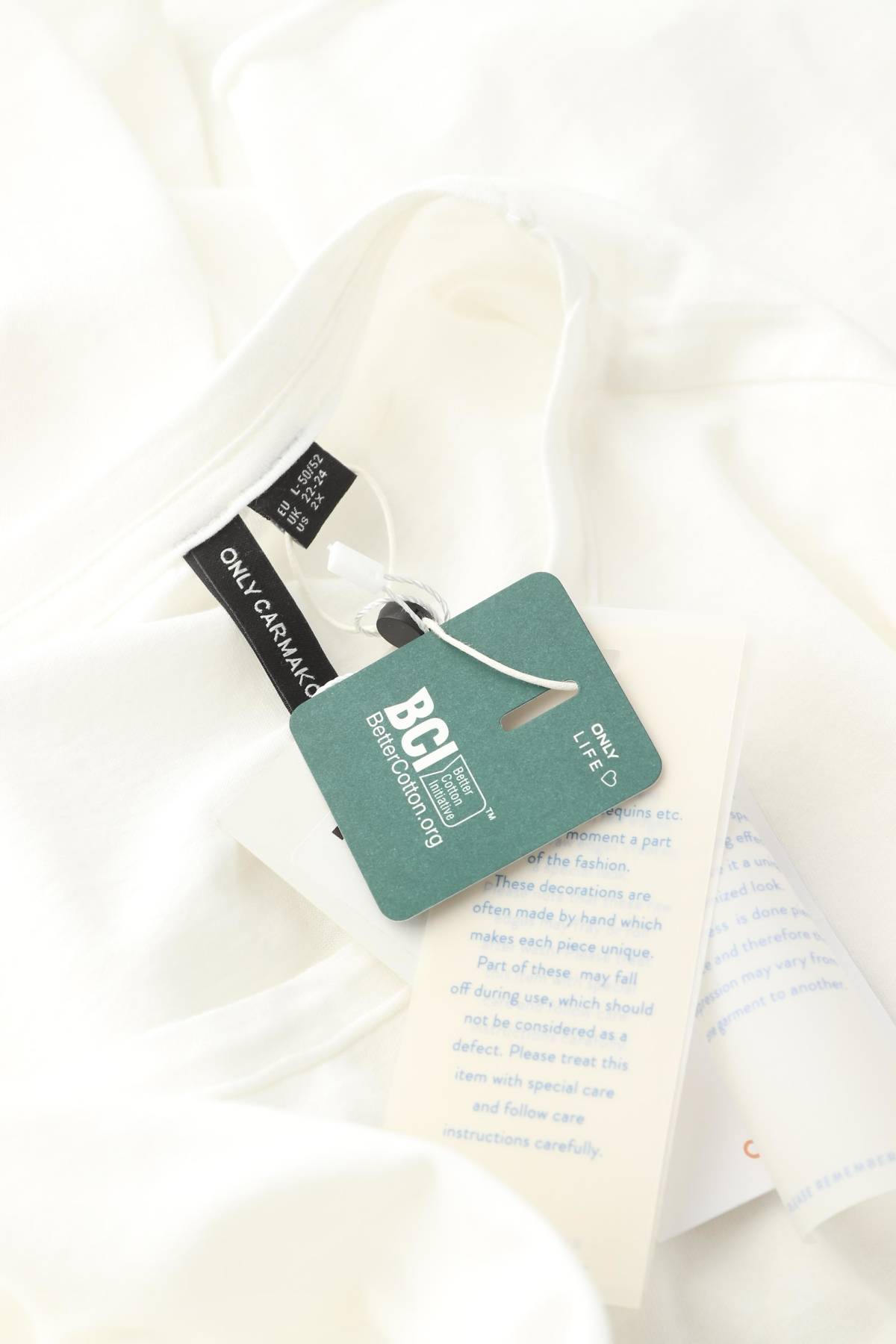 Γυναικείο t-shirt Only Carmakoma3 - Contourshop.gr Γυναικείο t-shirt Only Carmakoma3