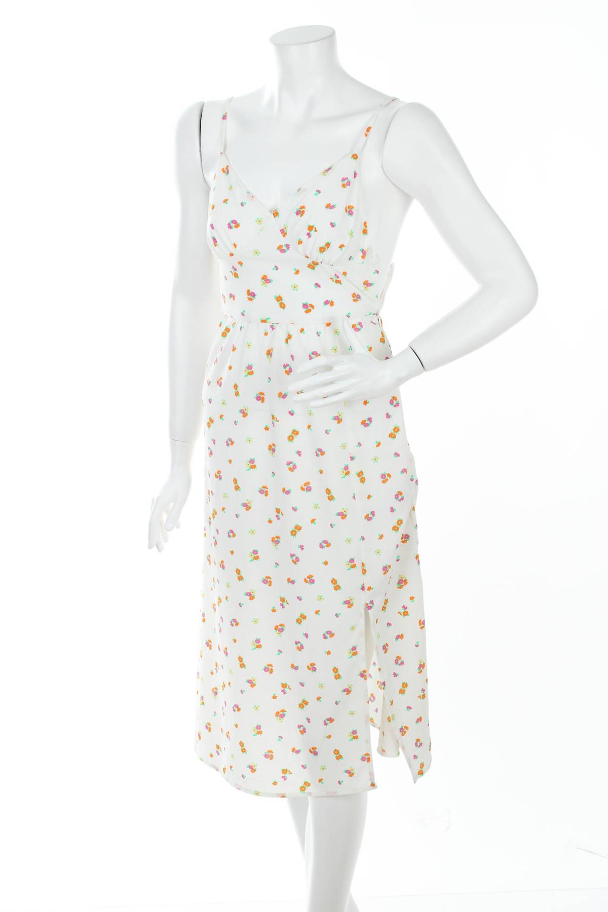 Рокля H&M Divided1