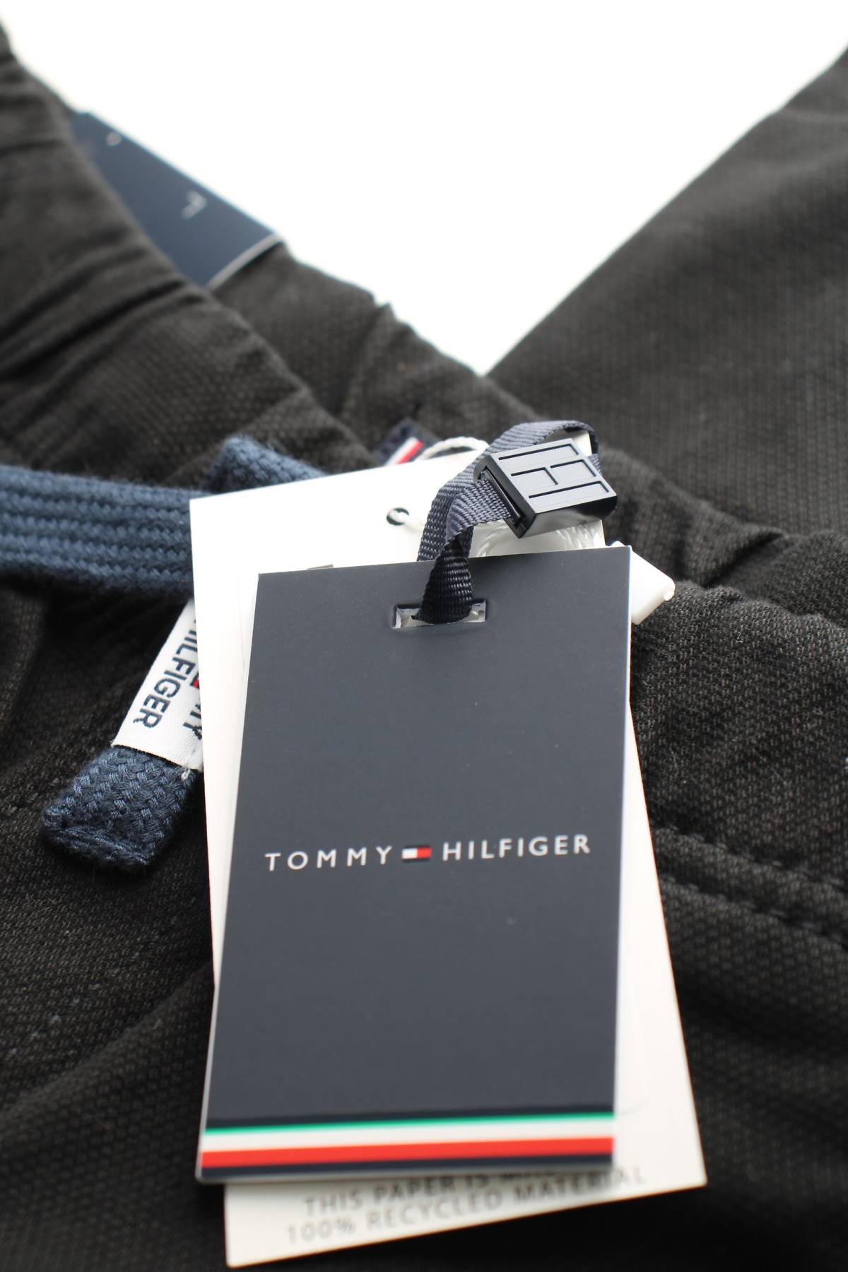 Детски панталон Tommy Hilfiger3