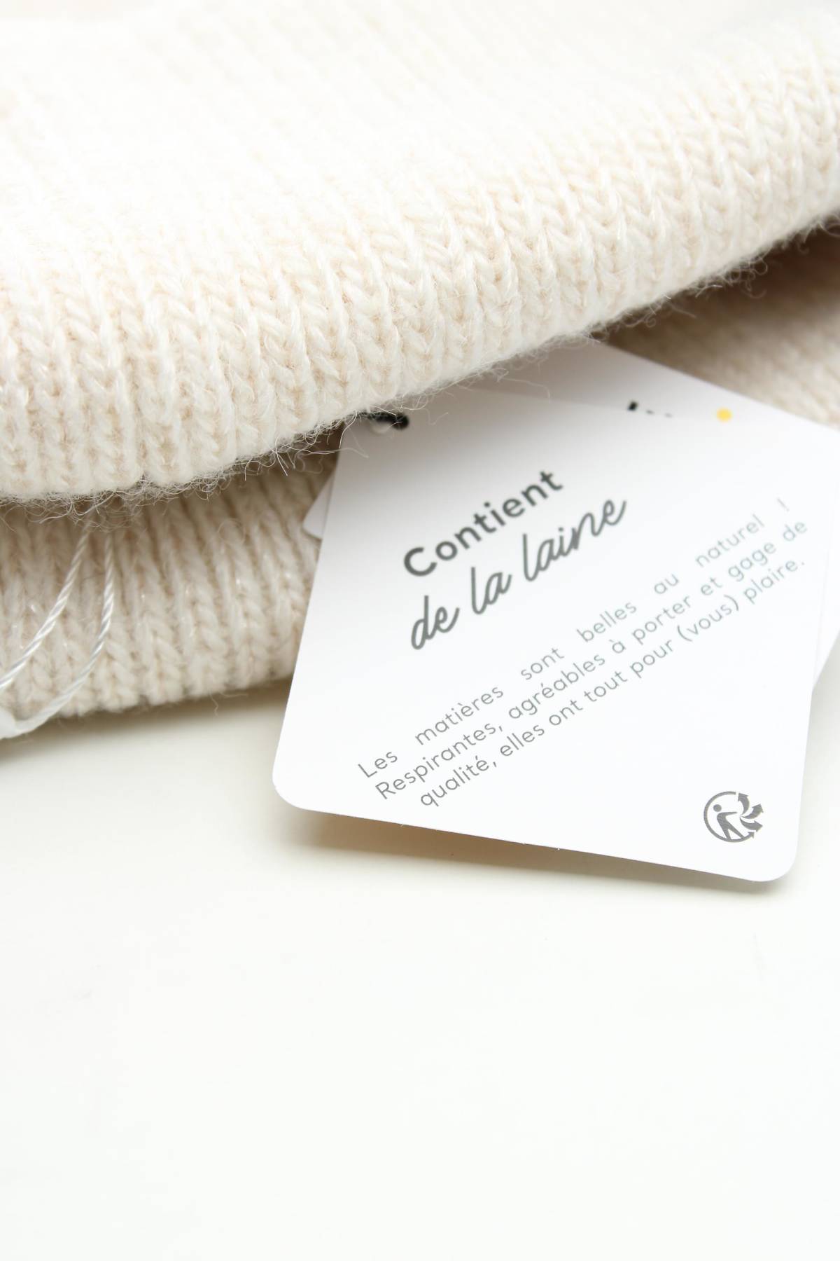 Шапка Cache Cache3