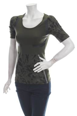 Γυναικείο αθλητικό t-shirt Adidas by Stella McCartney1 - Contourshop.gr Γυναικείο αθλητικό t-shirt Adidas by Stella McCartney1