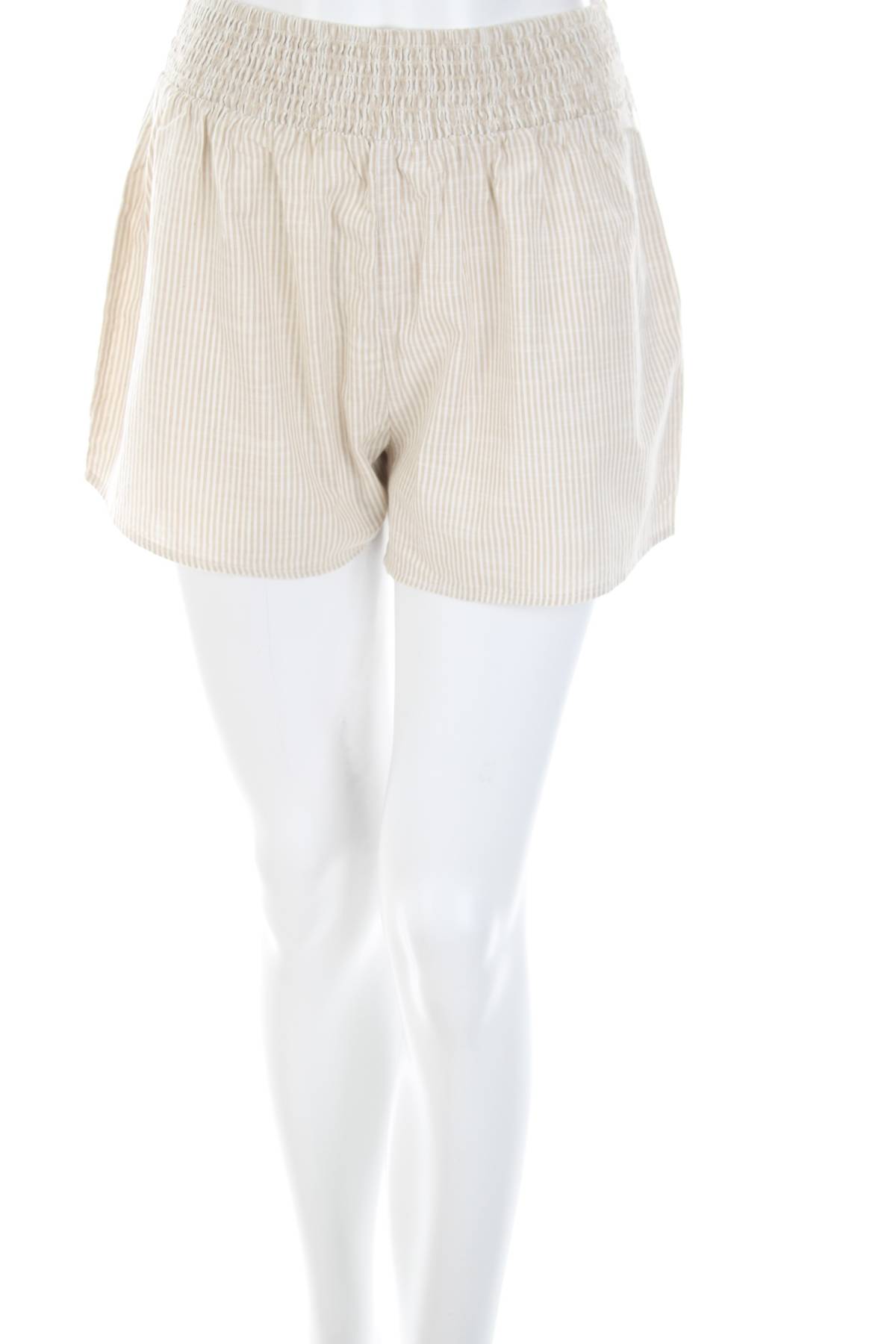 Дамски къс панталон New Look1