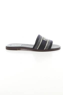 Πέδιλα Steve Madden1