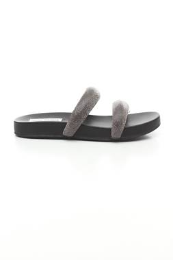 Чехли Steve Madden1 - Contour.bg Чехли Steve Madden1