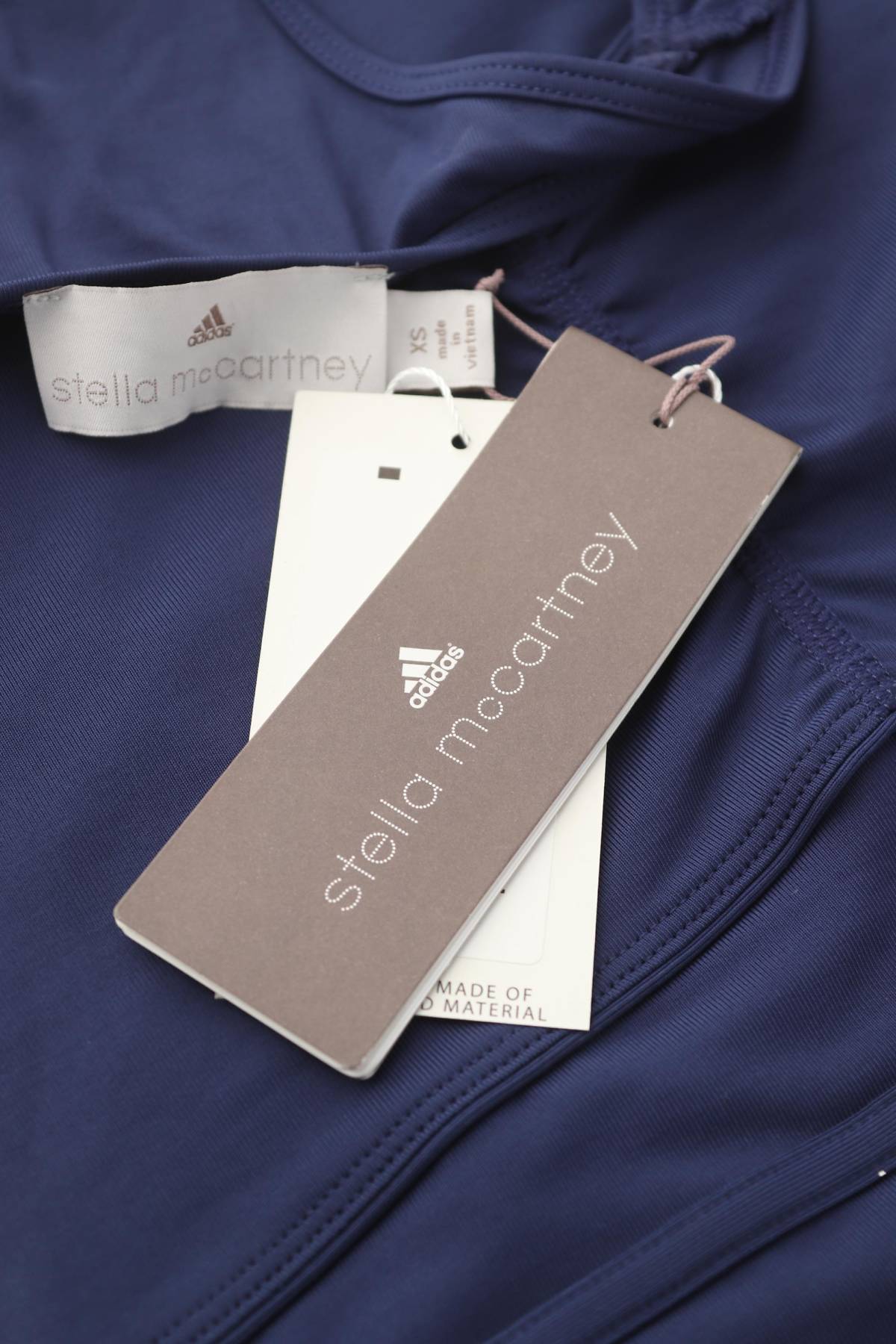 Дамски спортен потник Adidas by Stella McCartney3 - Contour.bg Дамски спортен потник Adidas by Stella McCartney3