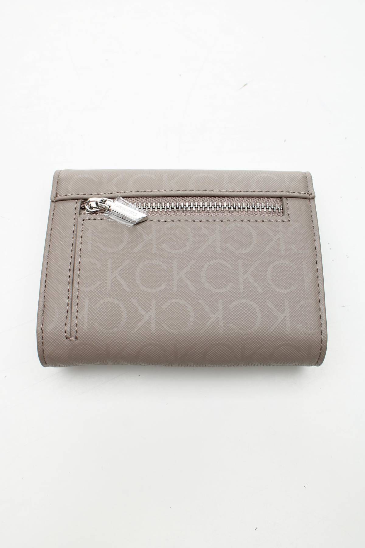 Πορτοφόλι Calvin Klein2 - Contourshop.gr Πορτοφόλι Calvin Klein2