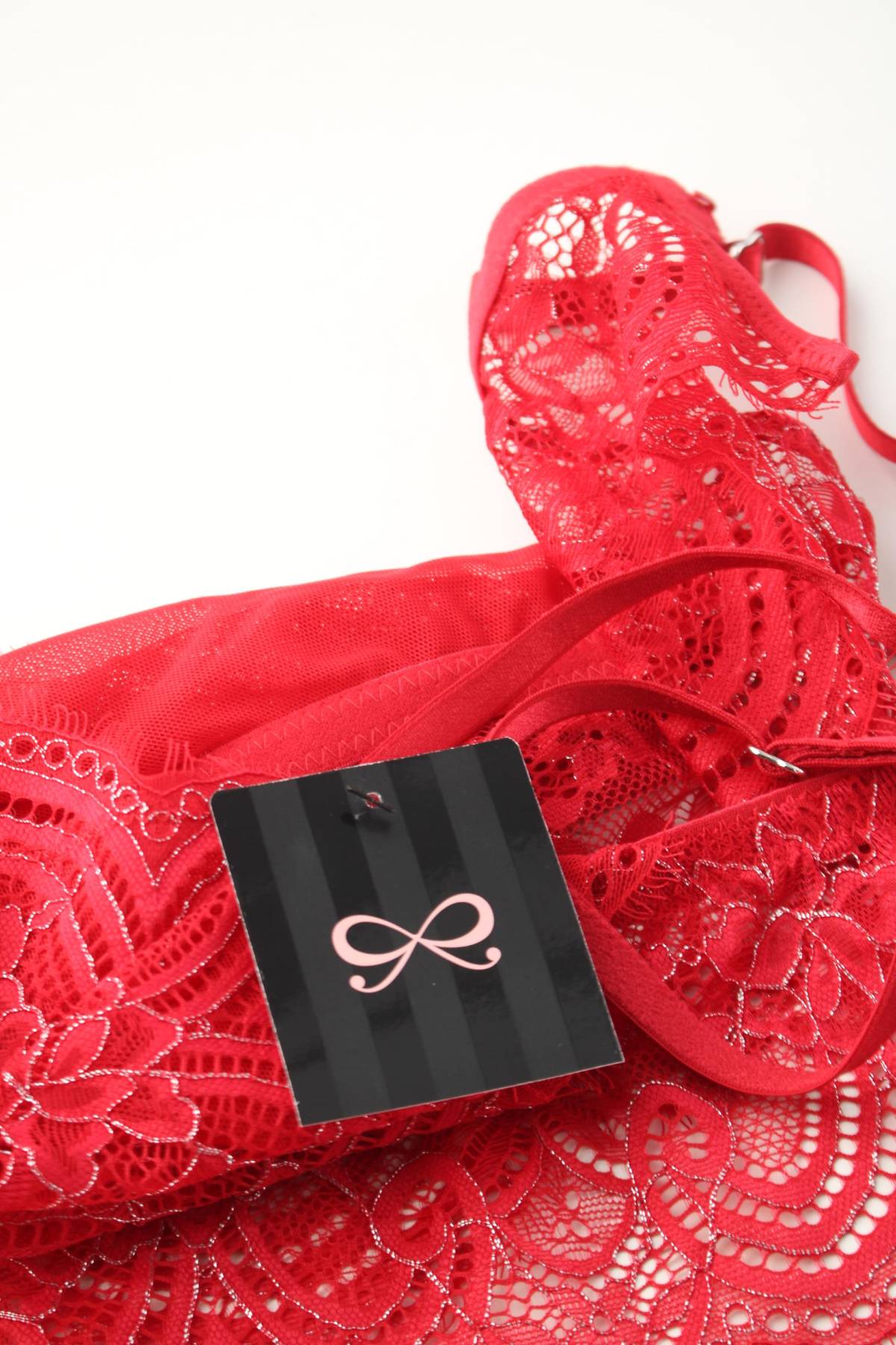Сутиен Hunkemoller3