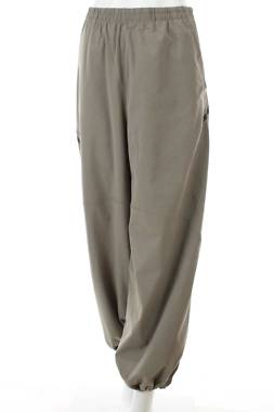 Дамско спортно долнище Under Armour1