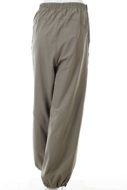 Дамско спортно долнище Under Armour2