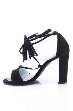Дамски обувки Reserved2 - Contour.bg Дамски обувки Reserved2