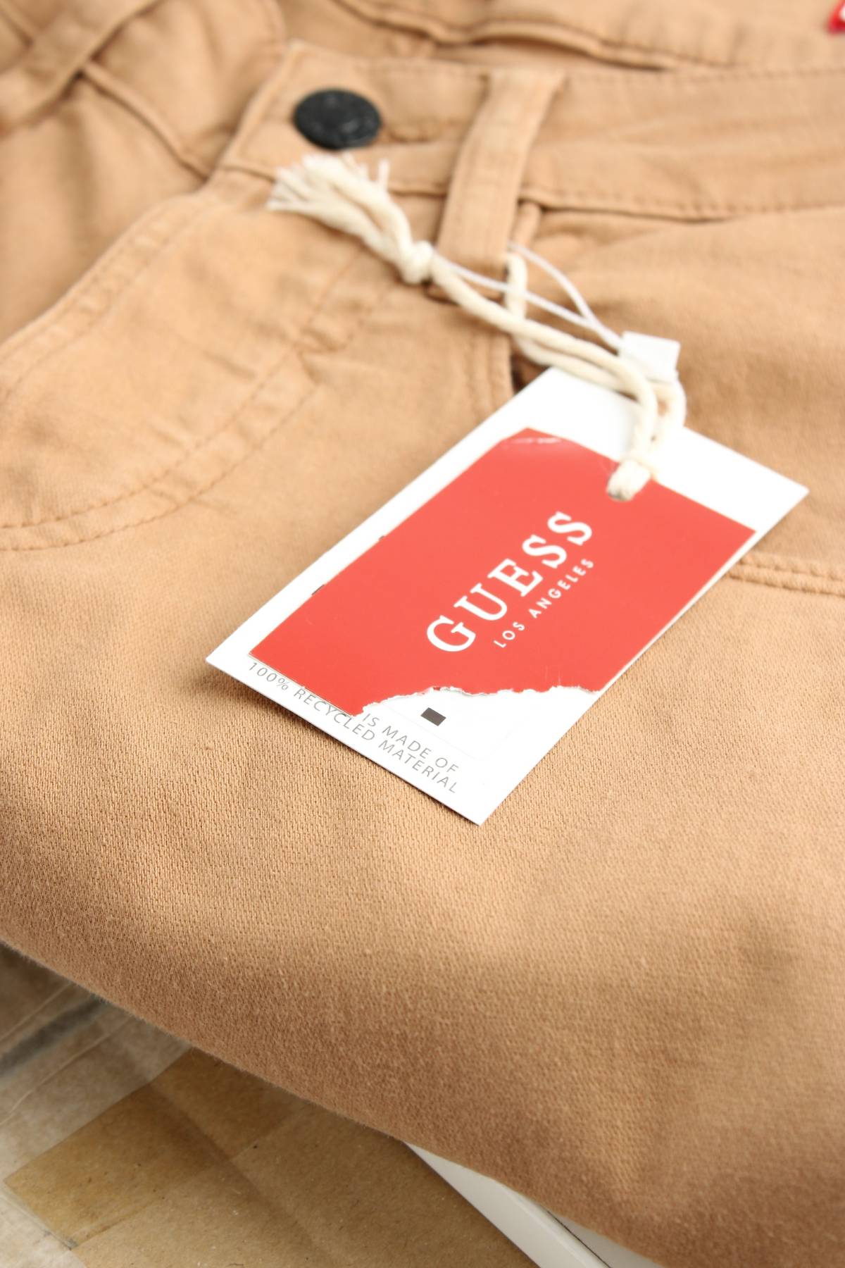 Дамски панталон Guess3