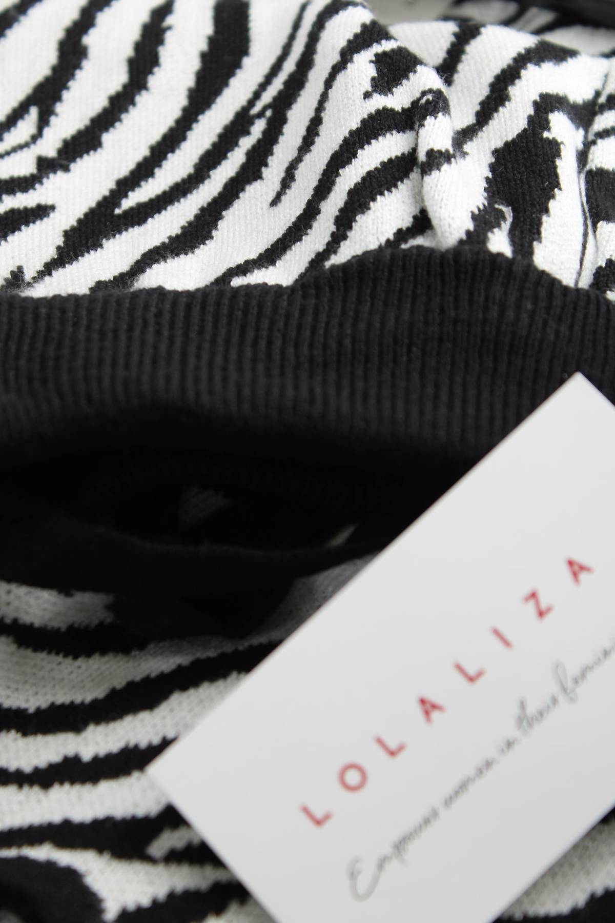 Дамски къс панталон Lola Liza3