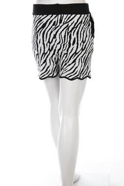 Дамски къс панталон Lola Liza2