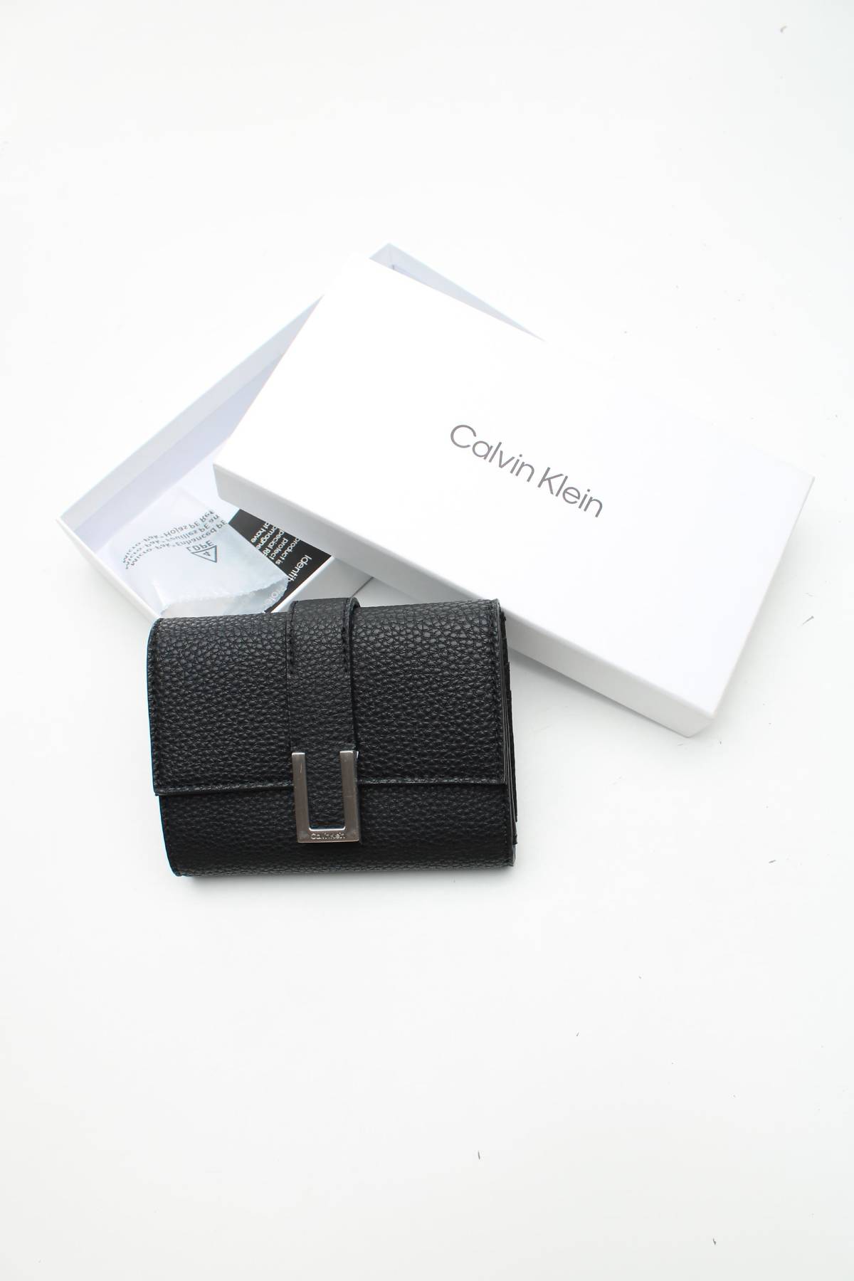 Портмоне Calvin Klein4