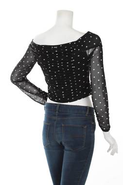 Дамска блуза Guess2 - Contour.bg Дамска блуза Guess2