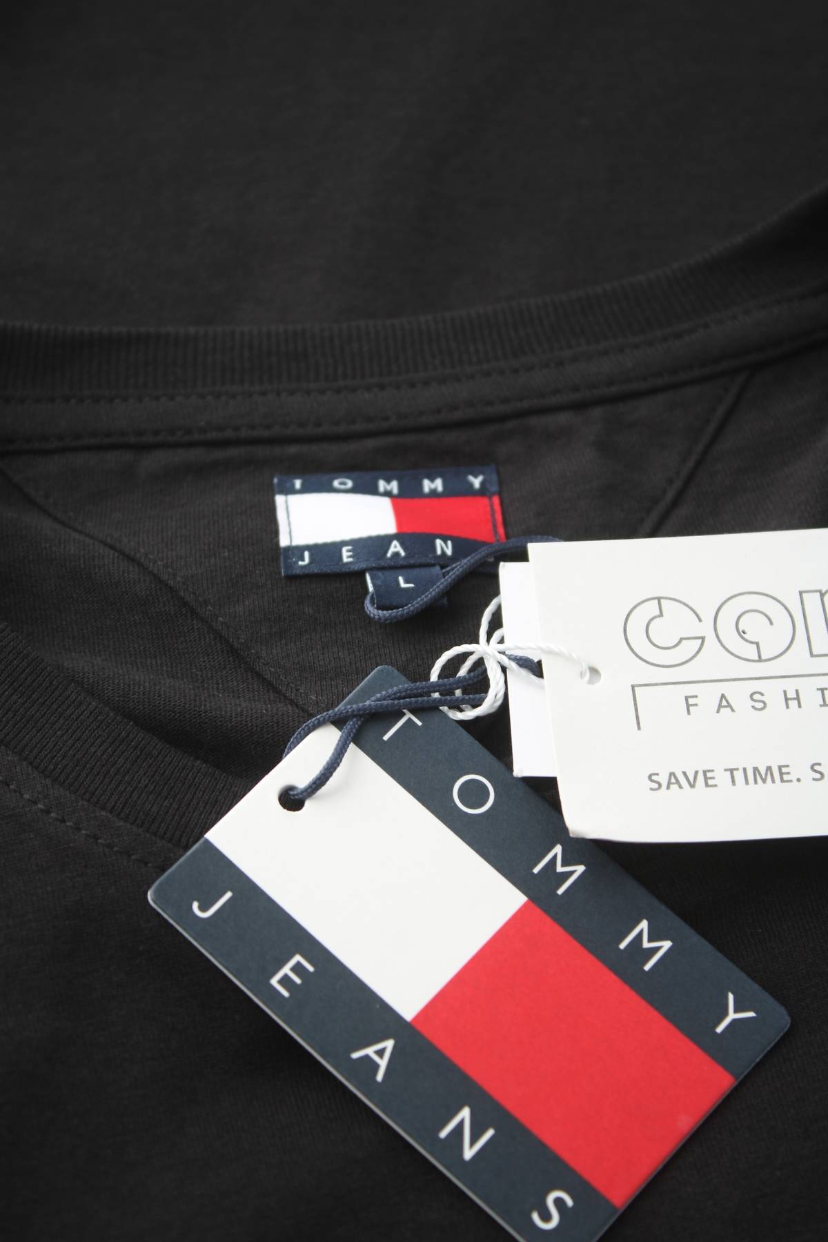 Дамска тениска Tommy Jeans3