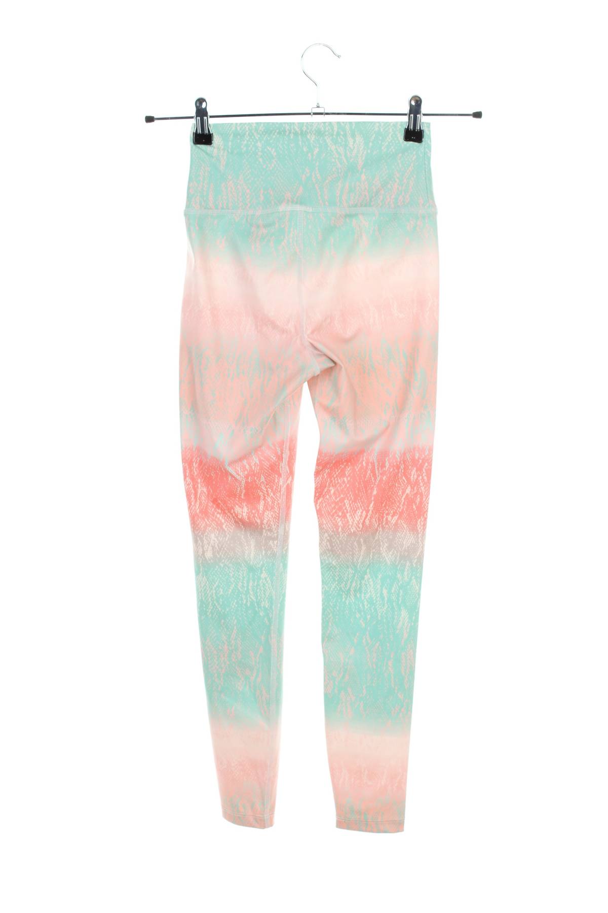 Γυναικείο κολάν Guess2