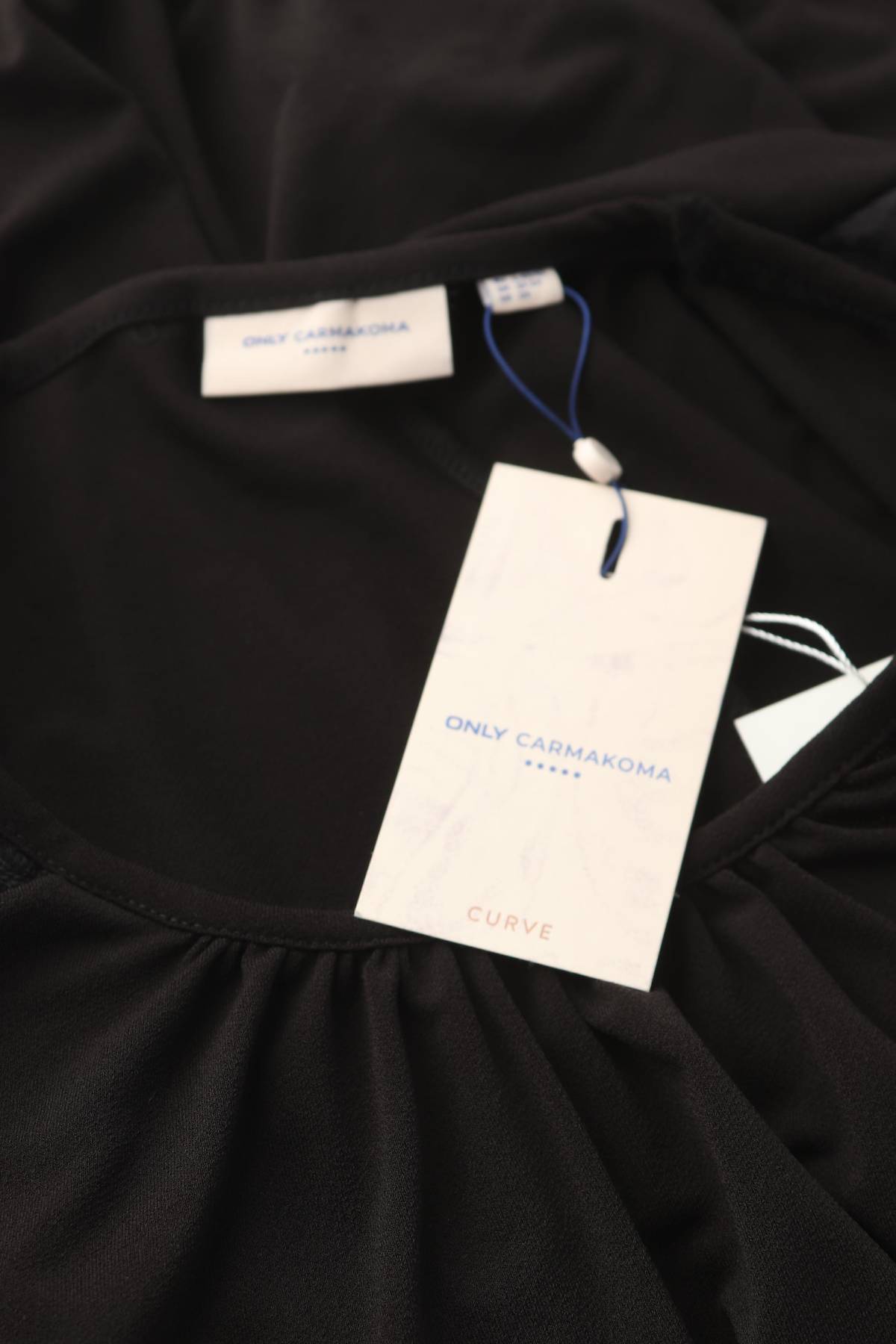 Γυναικεία μπλούζα Only Carmakoma3 - Contourshop.gr Γυναικεία μπλούζα Only Carmakoma3