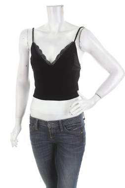 Γυναικείο αμάνικο Bershka1 - Contourshop.gr Γυναικείο αμάνικο Bershka1