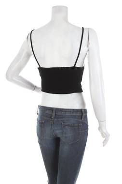 Γυναικείο αμάνικο Bershka2 - Contourshop.gr Γυναικείο αμάνικο Bershka2