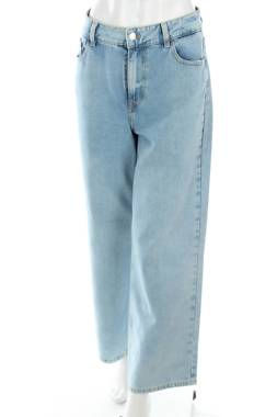 Дамски дънки Guess1