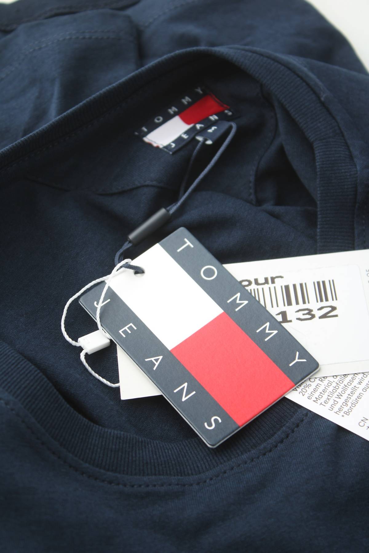Дамска тениска Tommy Jeans3