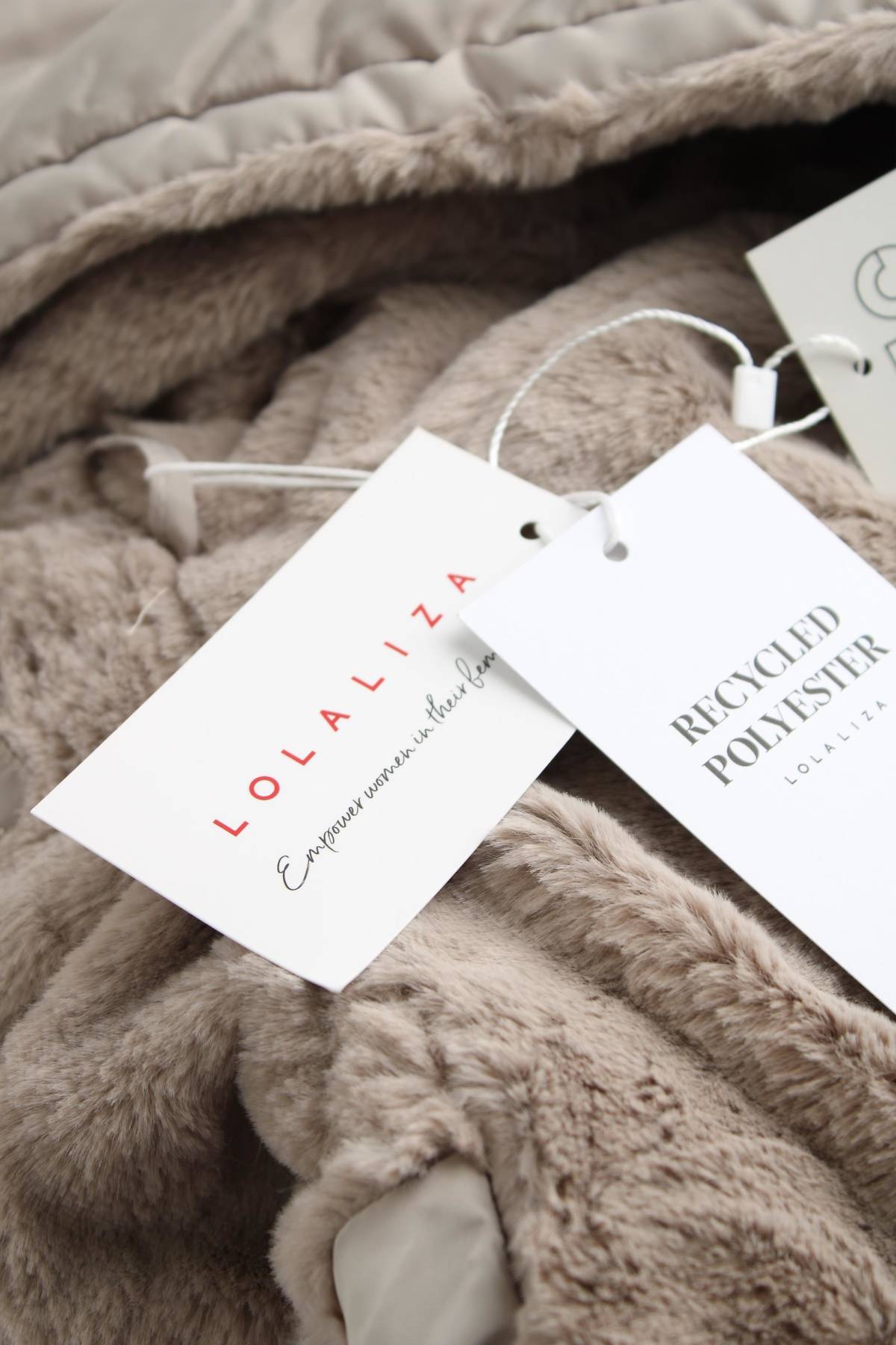 Γυναικείο μπουφάν Lola Liza4