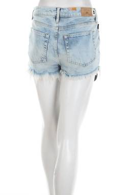 Γυναικεία τζιν σορτσάκια Superdry2 - Contourshop.gr Γυναικεία τζιν σορτσάκια Superdry2
