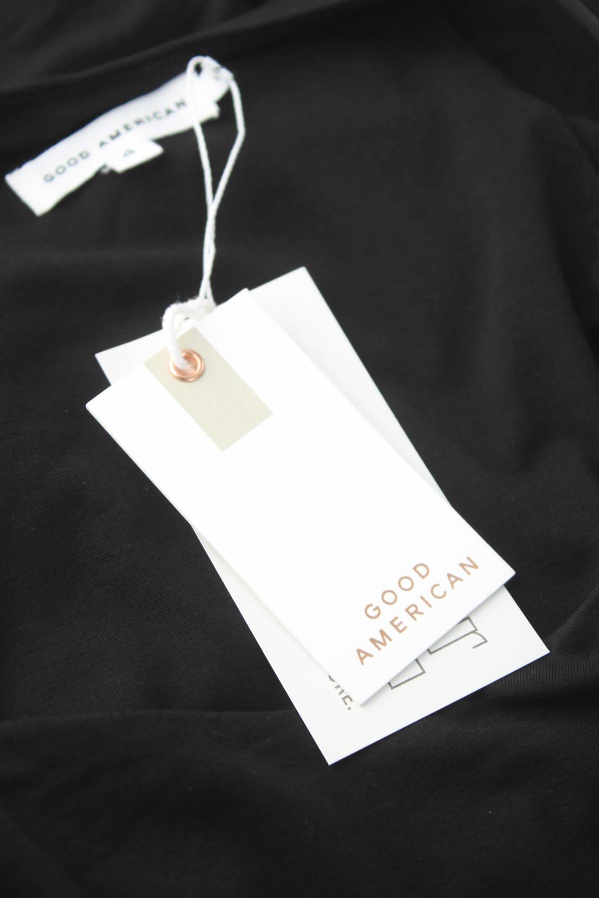 Γυναικείο αμάνικο Good American3