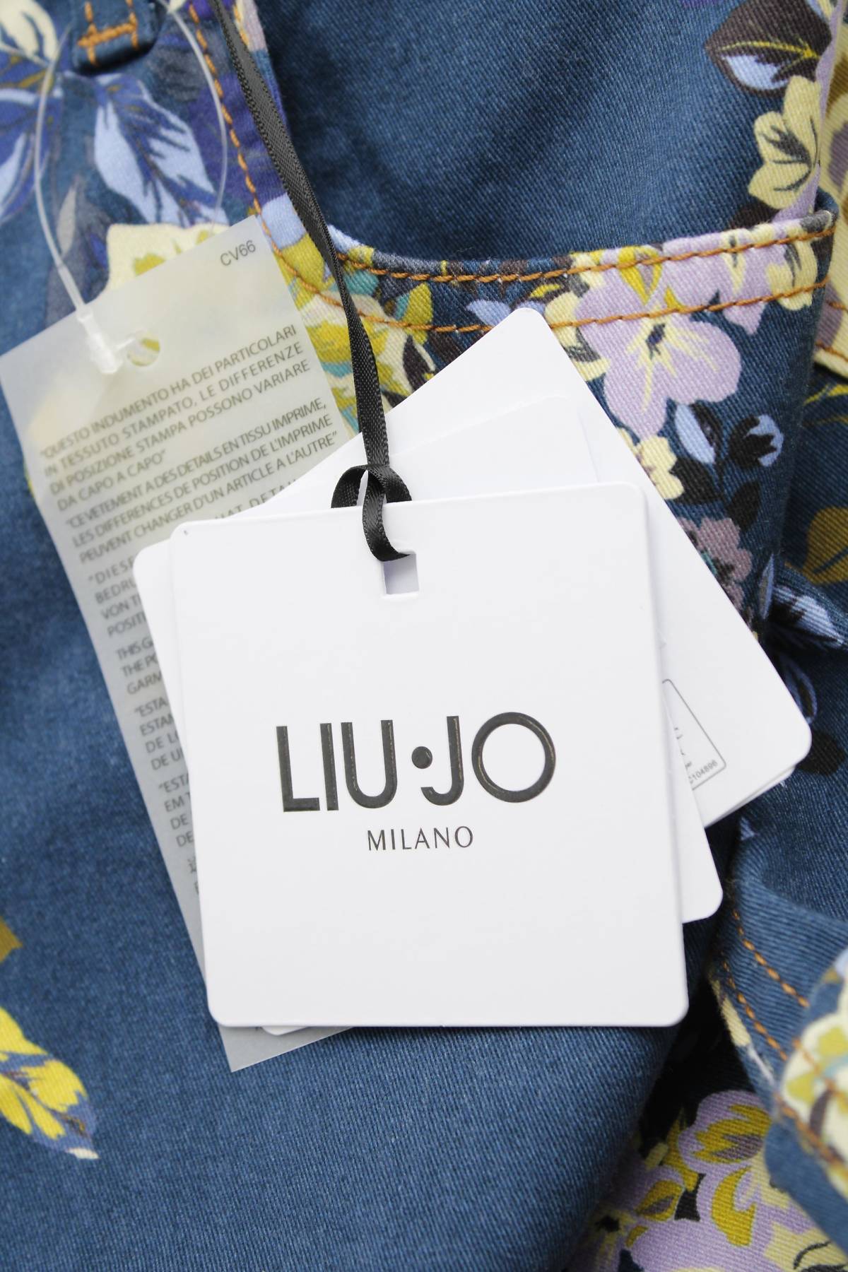 Γυναικεία τζιν σορτσάκια Liu Jo3 - Contourshop.gr Γυναικεία τζιν σορτσάκια Liu Jo3