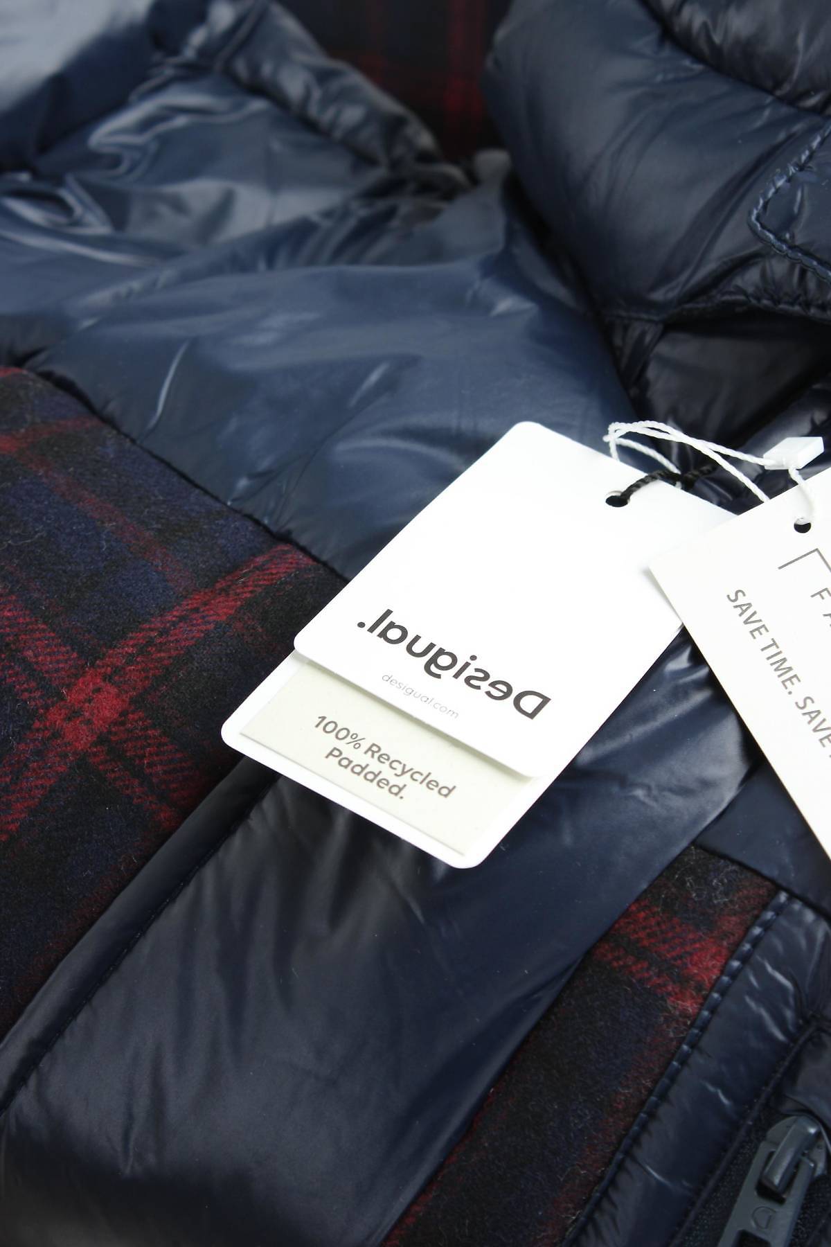 Мъжко яке Desigual4