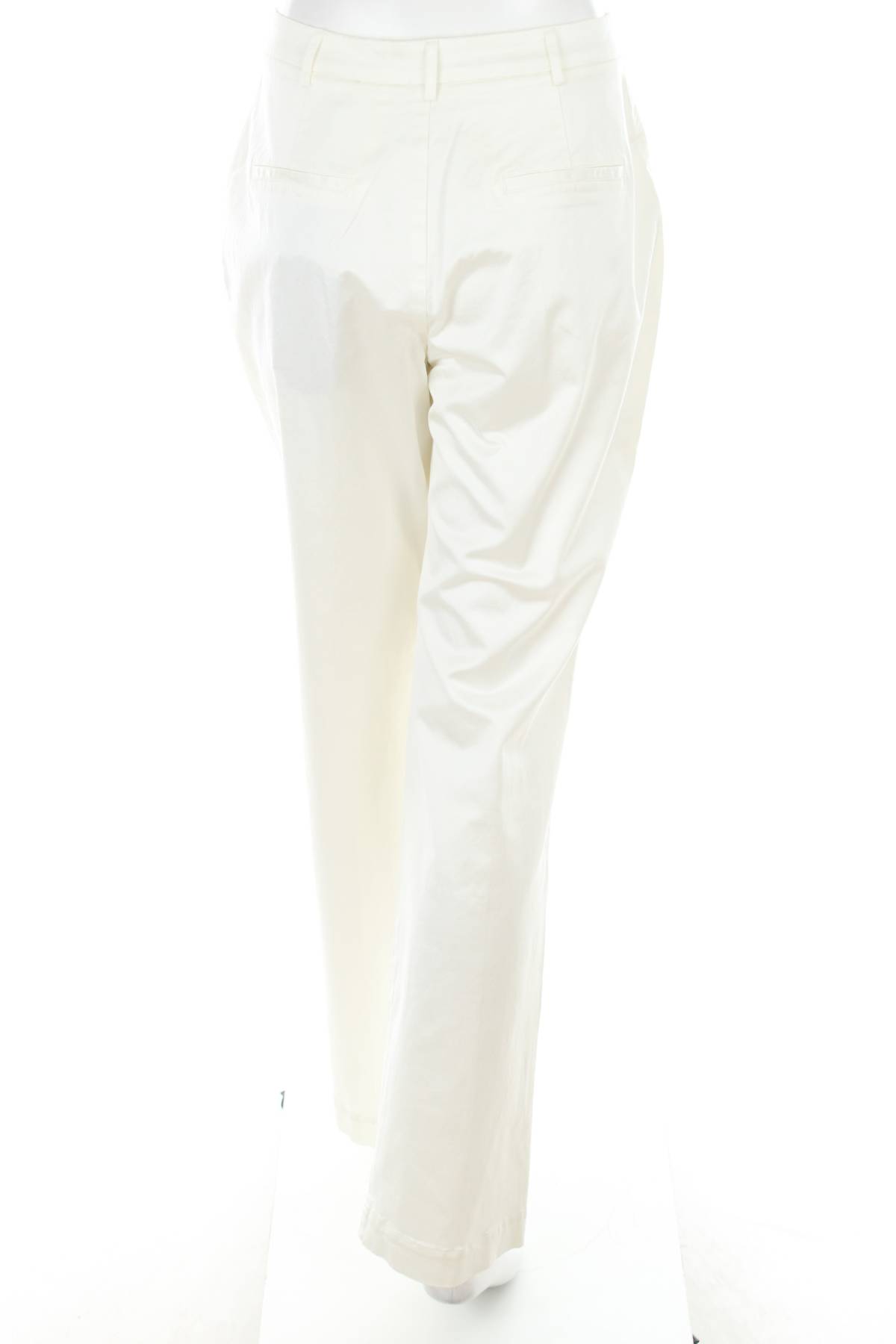 Дамски панталон Guess2