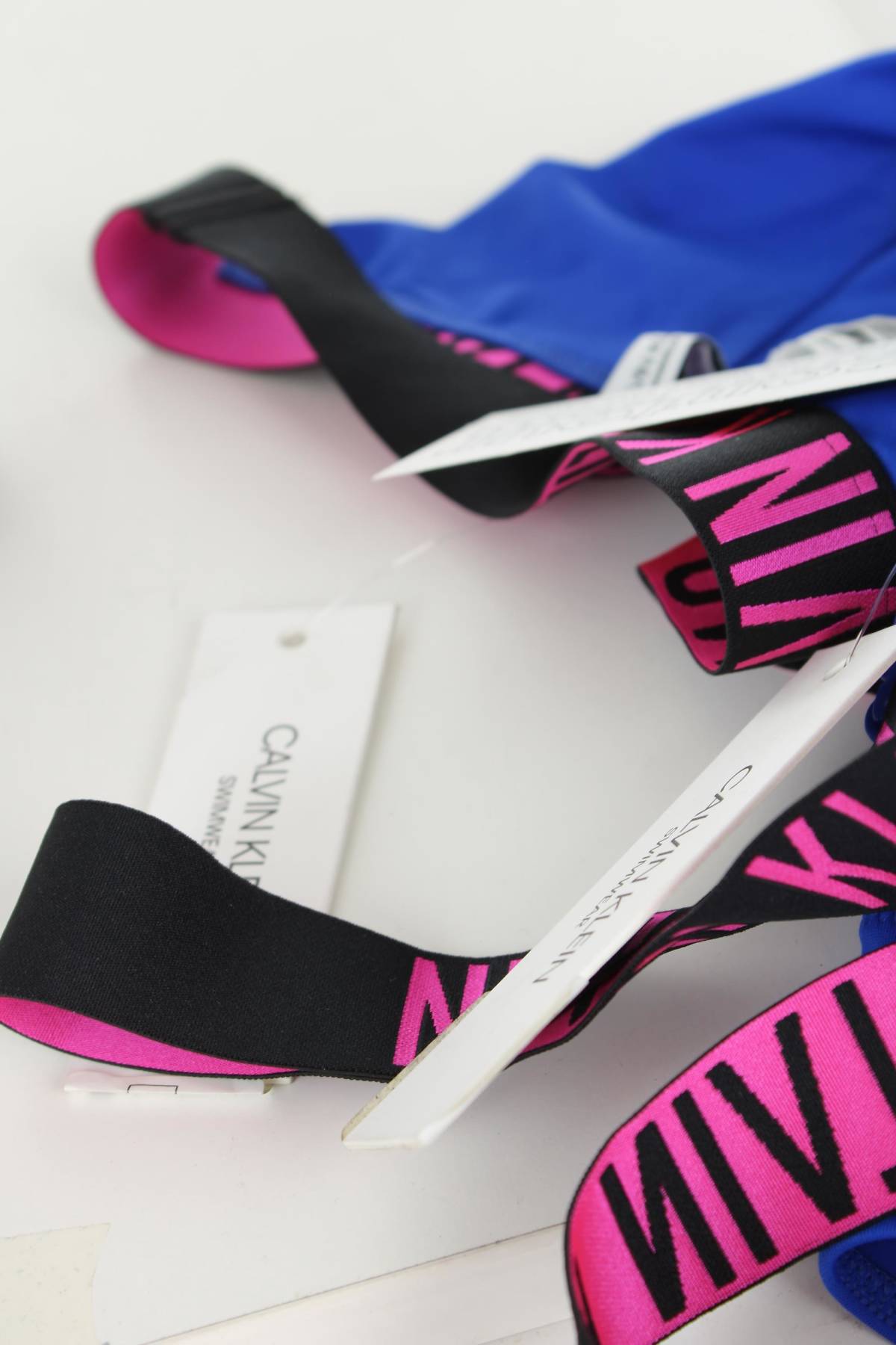 Σετ μαγιό Calvin Klein3 - Contourshop.gr Σετ μαγιό Calvin Klein3