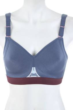 Спортен сутиен Triumph Triaction1