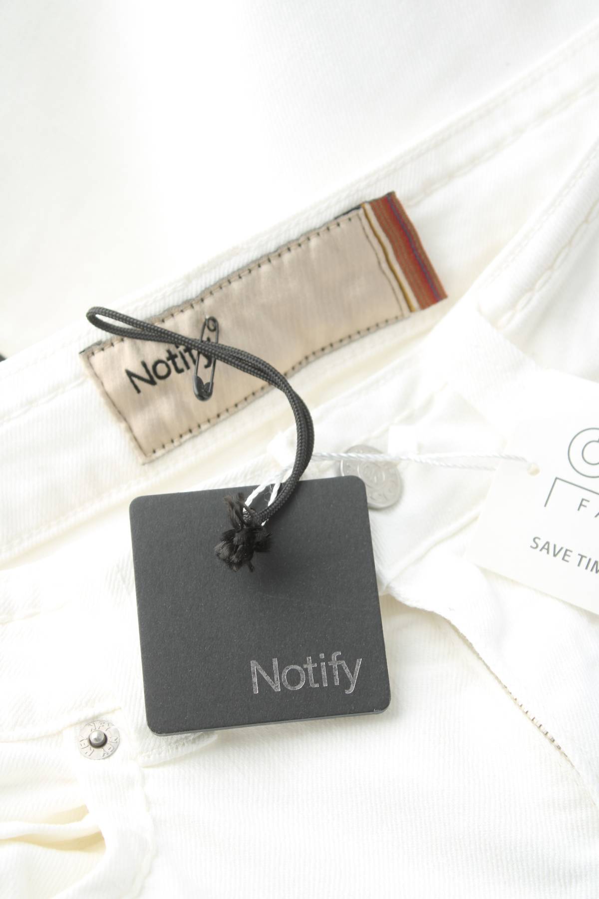 Дамски дънки Notify3