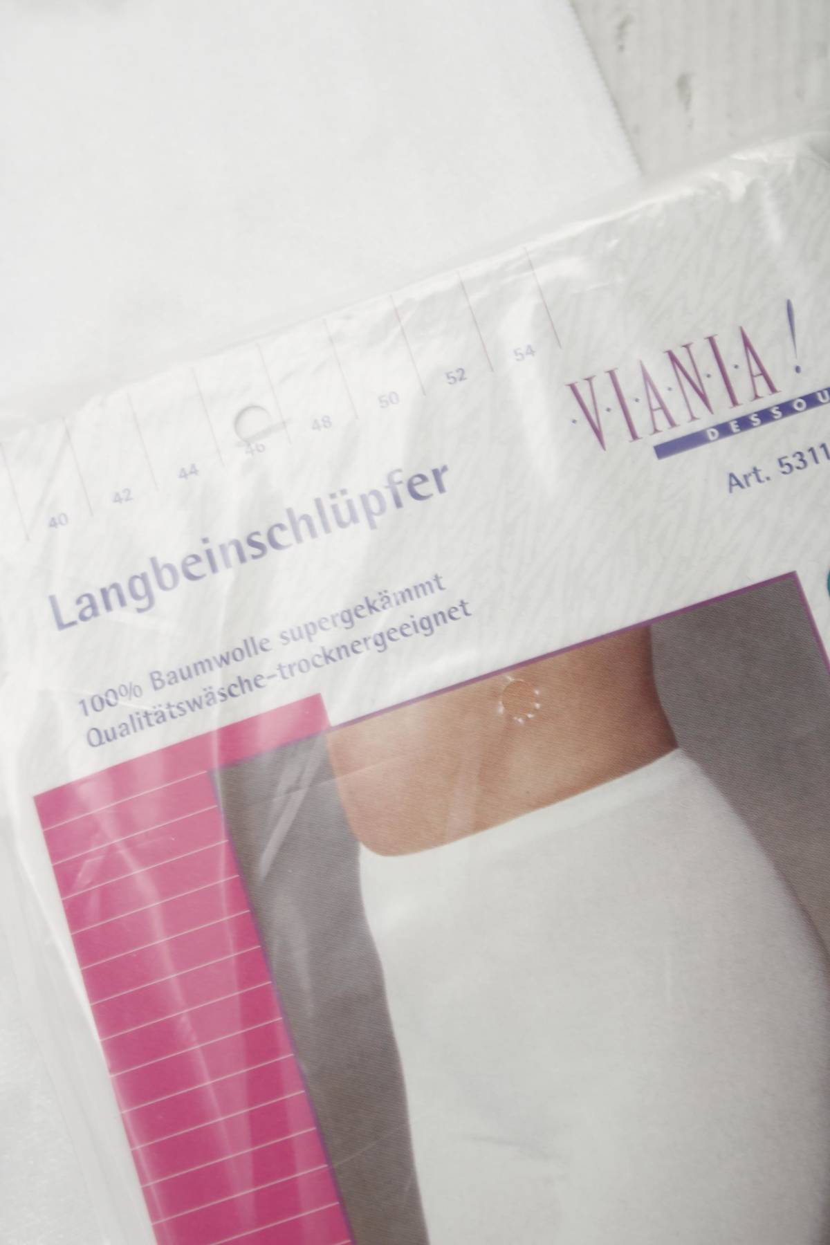 Стягащо бельо Viania3