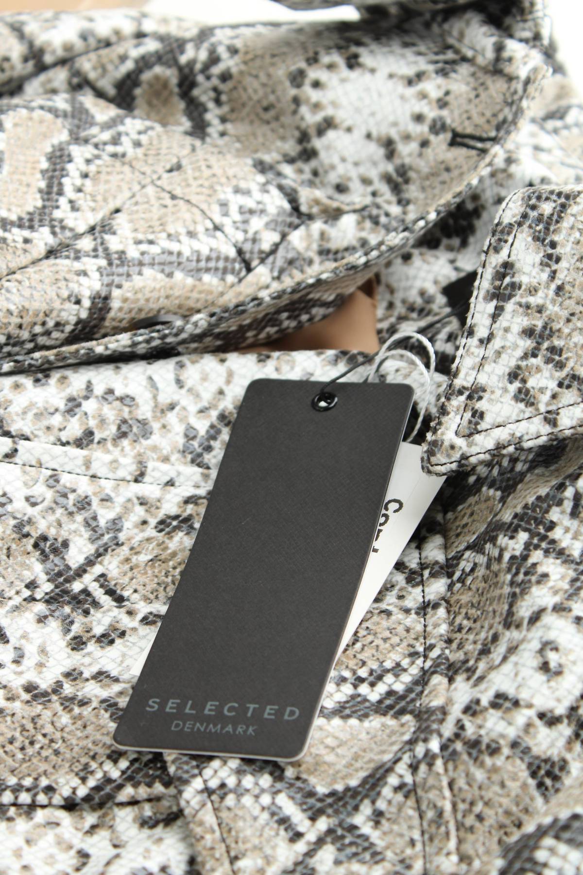 Γυναικείο μπουφάν Selected4